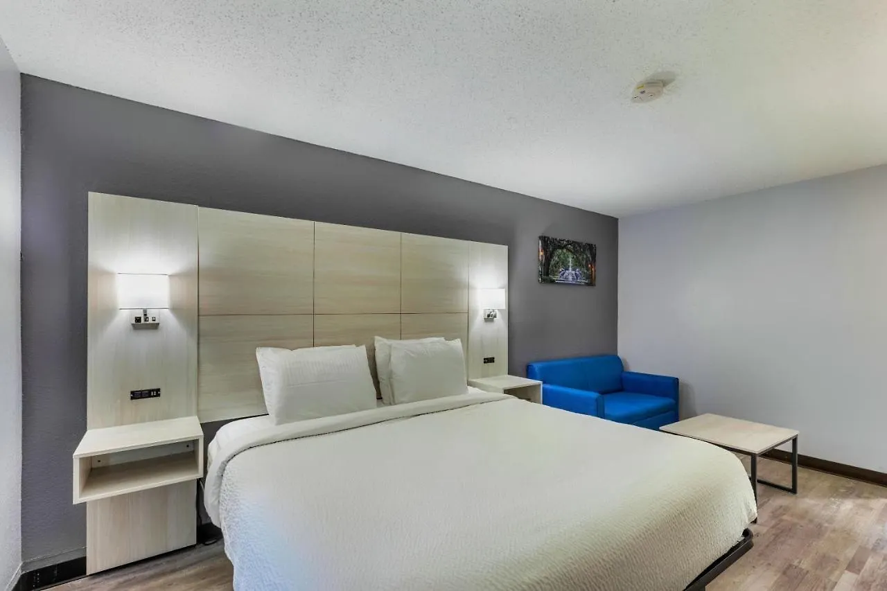 Hotel Days Inn By Wyndham Savannah Gateway I-95