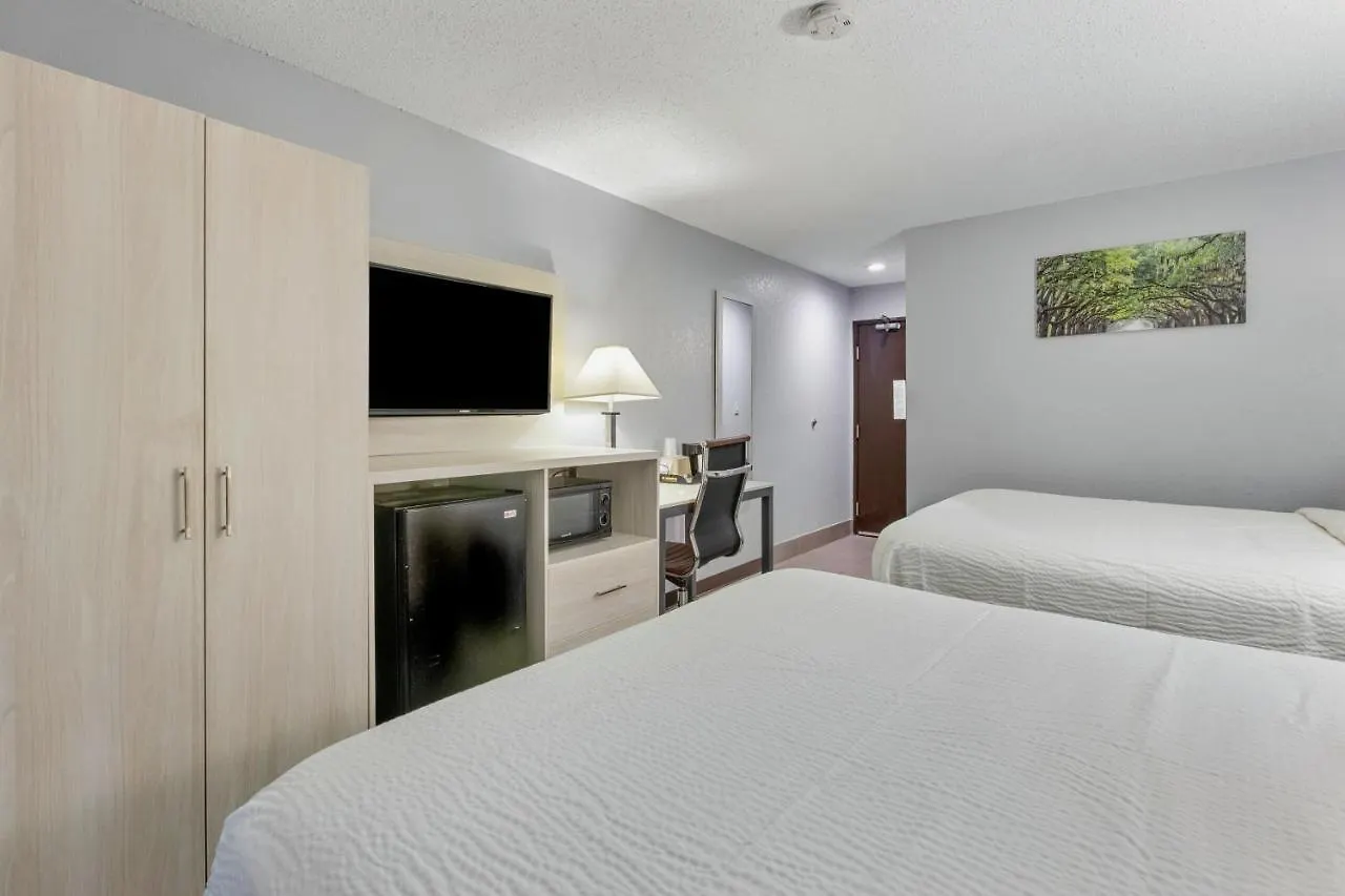 Days Inn By Wyndham Savannah Gateway I-95 Georgetown
