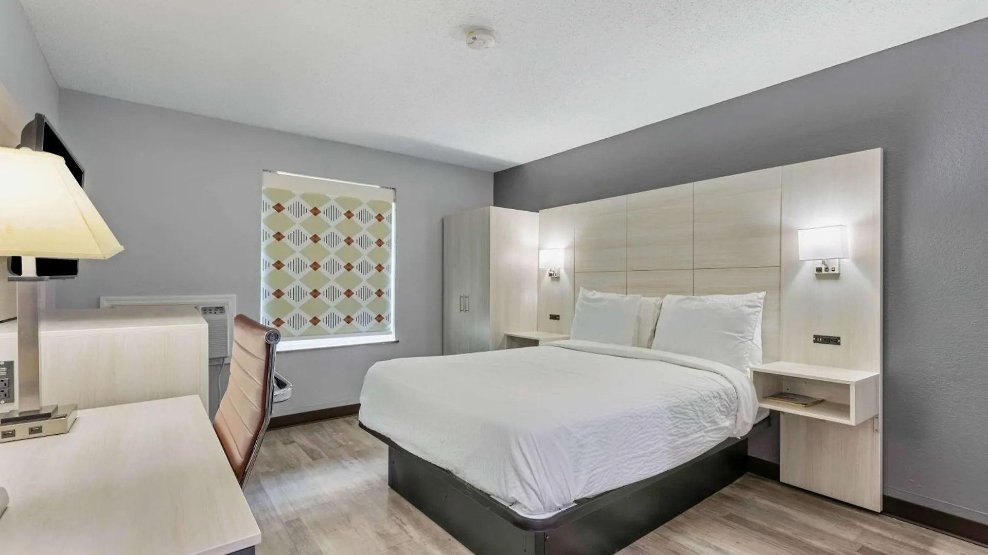Hotel Days Inn By Wyndham Savannah Gateway I-95